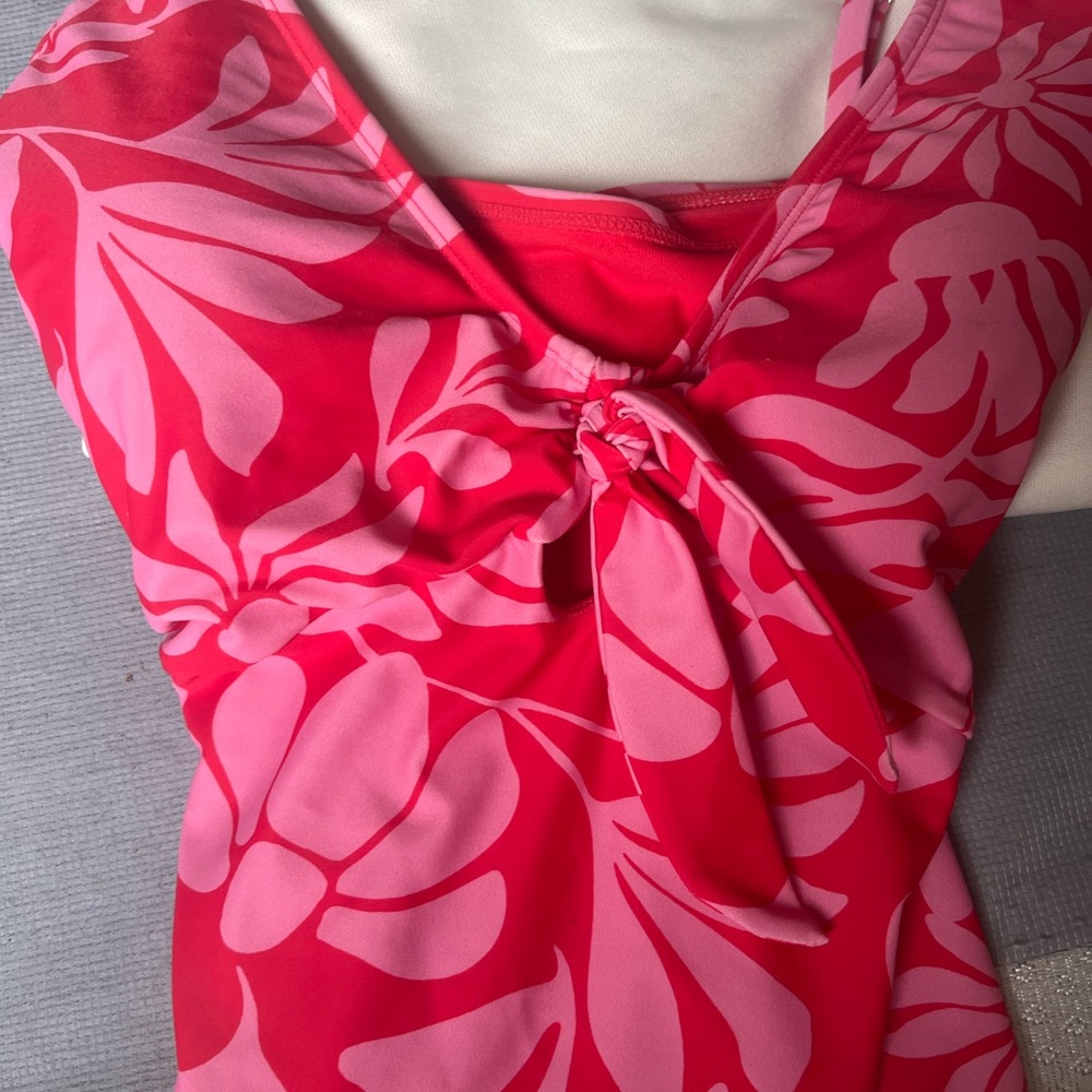 Shade & Shore Bright Pink Swimwear